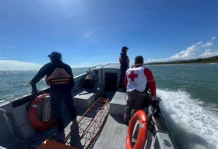 Desaparece un hombre en playa Palo Seco mientras pescaba con su familia